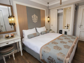 Raymond Blue, фото 2 Raymond Blue, фото 2