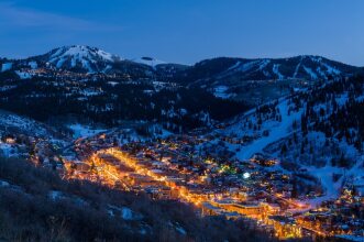 Downtown W/ Views - Walk To Lifts! 1 Bedroom Condo, фото 2 Downtown W/ Views - Walk To Lifts! 1 Bedroom Condo, фото 2