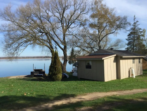 Cherry Lane Campground & Cottages