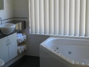 Lookout Holiday Units, фото 31