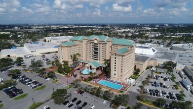 Florida Hotel & Conference Center in the Florida Mall