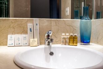 Room To Rent Tirso De Molina, фото 13