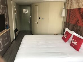 Ibis Hotel, фото 8