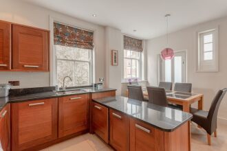 Large 2 Bedroom Flat Near Clapham High Street, фото 18