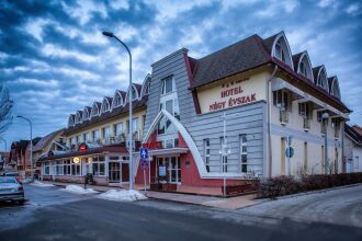 Hotel Négy Évszak Superior