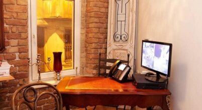 The White Swan Suites Beyoglu, фото 41