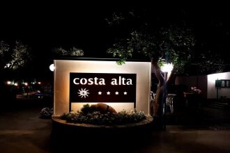 Альта коста сильвер. Costa alta Абрау. Коста Альта Дюрсо. Коттеджный поселок "Costa alta. Costa alta кемпинг.