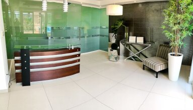 Luxury Apart Best Location Downtown, фото 19