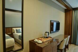 Valens Hotel Downtown, фото 32