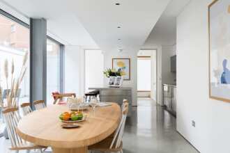 The Chelsea Walk - Modern & Bright 3bdr House With Rooftop & Parking, фото 23