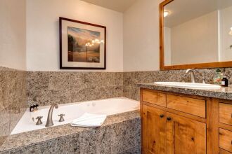 Abode on Empire Pass, фото 19 Abode on Empire Pass, фото 19