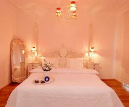 The White Swan Suites Beyoglu, фото 4