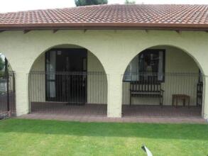 Captains Quarters Motor Inn