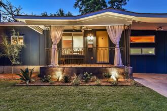 The Eastside Lodge Austin