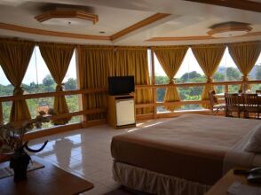 Elegant Circle Inn, фото 47 Elegant Circle Inn, фото 47