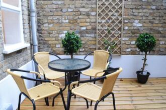 Stunning 1 Bedroom Apartment in Kennington, фото 6