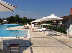 HomeToBe Golf and Venice Apartment, фото 17