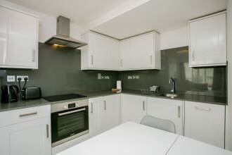 Modern 2 Bedroom Flat In Greenwich, фото 8