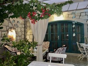 Windmill Alacati Boutique Hotel