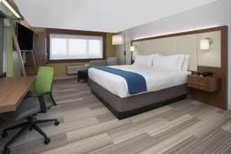 Holiday Inn Express & Suites Albuquerque East