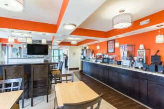 Econo Lodge White Pine, фото 40