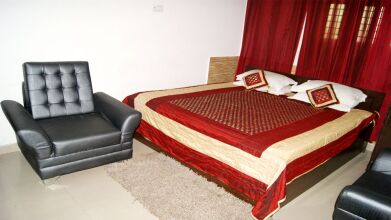 Maxfort Guest House Delhi