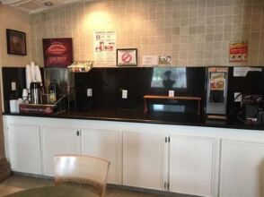 Deluxe 6 Inn & Suites, фото 29 Deluxe 6 Inn & Suites, фото 29