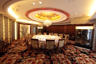 Shifeng International Holiday Hotel, фото 20