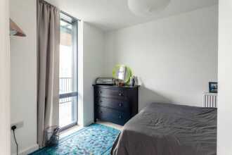 Modern 2 Bedroom Flat in Zone 1, фото 9