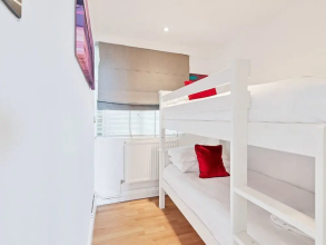 Deco Seafront - Seafront Apartment, фото 16