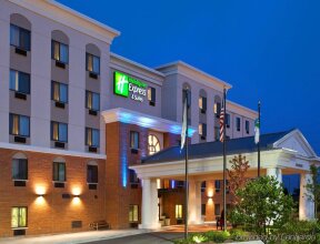 Holiday Inn Express Hotel & Suites Chicago West-O'hare Arpt