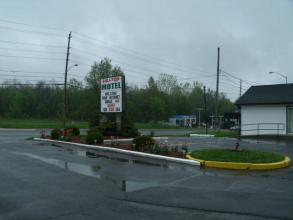 Hilltop Motel, фото 30