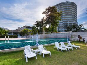 Baan Poolom Beachfront Condominium, фото 16