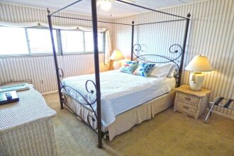 Mariner's Wharf 105 - 2 Br Condo