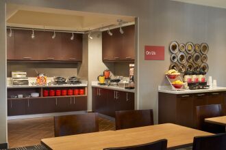 Towneplace Suites By Marriott Windsor, фото 16