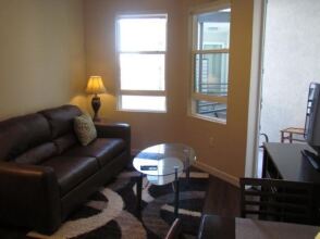 Apartment with Full Amenities - Miracle Mile, фото 13