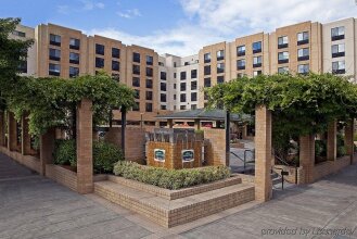 Courtyard By Marriott Portland Downtown/Convention Center