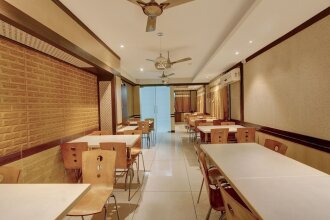 OYO 5342 Motel Gajraj Continental- A Unit Of Gajraj Hotels Pvt Ltd, фото 17