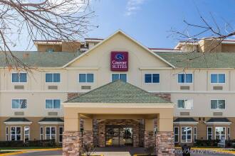 Comfort Suites North Dallas