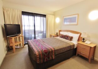 Riverside Holiday Apartments, фото 45