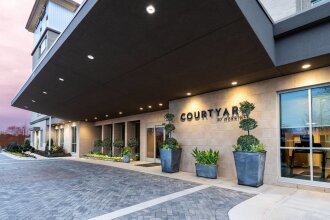 Courtyard by Marriott Atlanta Alpharetta/Avalon Area