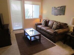 Apartment with Full Amenities - Miracle Mile, фото 30