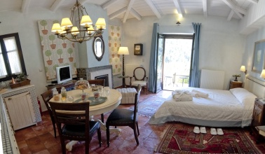 Ostra Mainalon Luxury Suites, фото 15