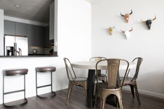 WanderJaunt Luxe Dt Austin Apts, фото 15 WanderJaunt Luxe Dt Austin Apts, фото 15