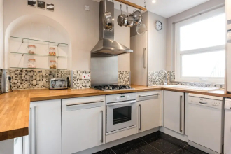 Spacious Property in North Laines, фото 9