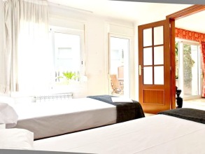 Apartment With 4 Bedrooms in Salou, With Shared Pool and Balcony, фото 4