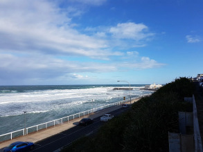 5 Star Luxury Beachfront Apartment, фото 24