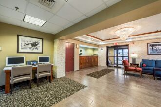 Comfort Inn & Suites, фото 9