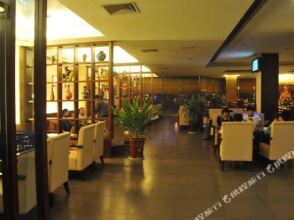 Jiadu Crown Business Hotel, фото 2