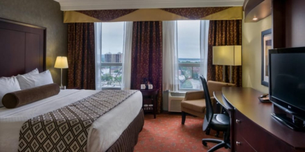 Crowne Plaza Hotel Hamilton Hotel & Conf Center, фото 2 Crowne Plaza Hotel Hamilton Hotel & Conf Center, фото 2